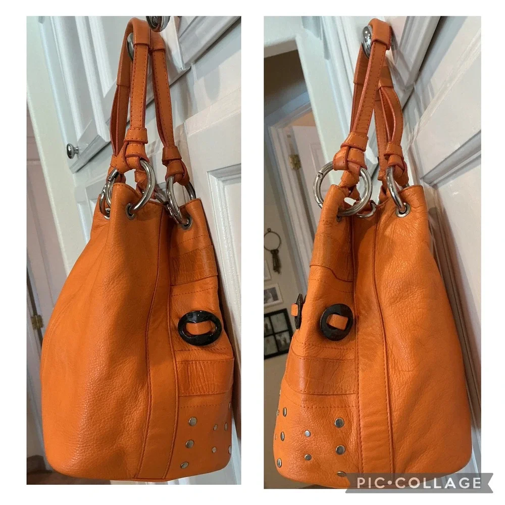 Puntotres Barcelona VINTAGE Orange Leather Satchel Crossbody Bucket Bag‎